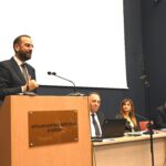 Ν. Φαρμάκης: «Να περάσουμε από το μοντέλο που "μοιράζει" σε αυτό που "χτίζει"» - Η Περιφέρεια Δυτικής Ελλάδας πρωτοστατεί στον σχεδιασμό της νέας ΚΑΠ 2028-2034